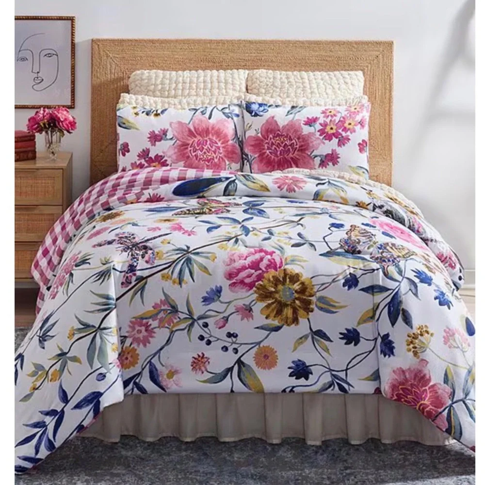 Studio D Floral Comforter with Pink and Blue Floral